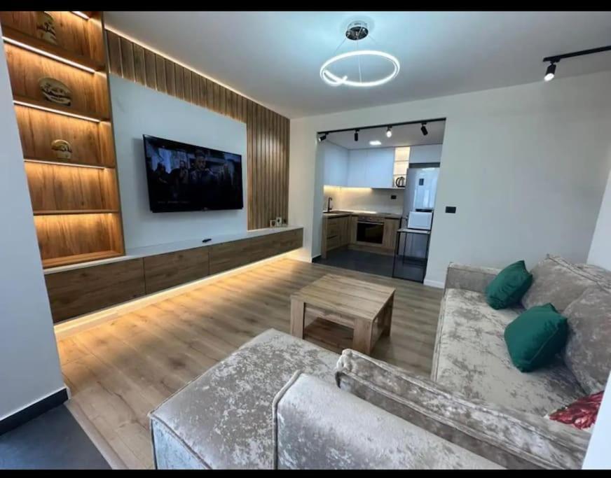 Apartamento Peace And Luxury In Center, New Bazaar 2 Tirana